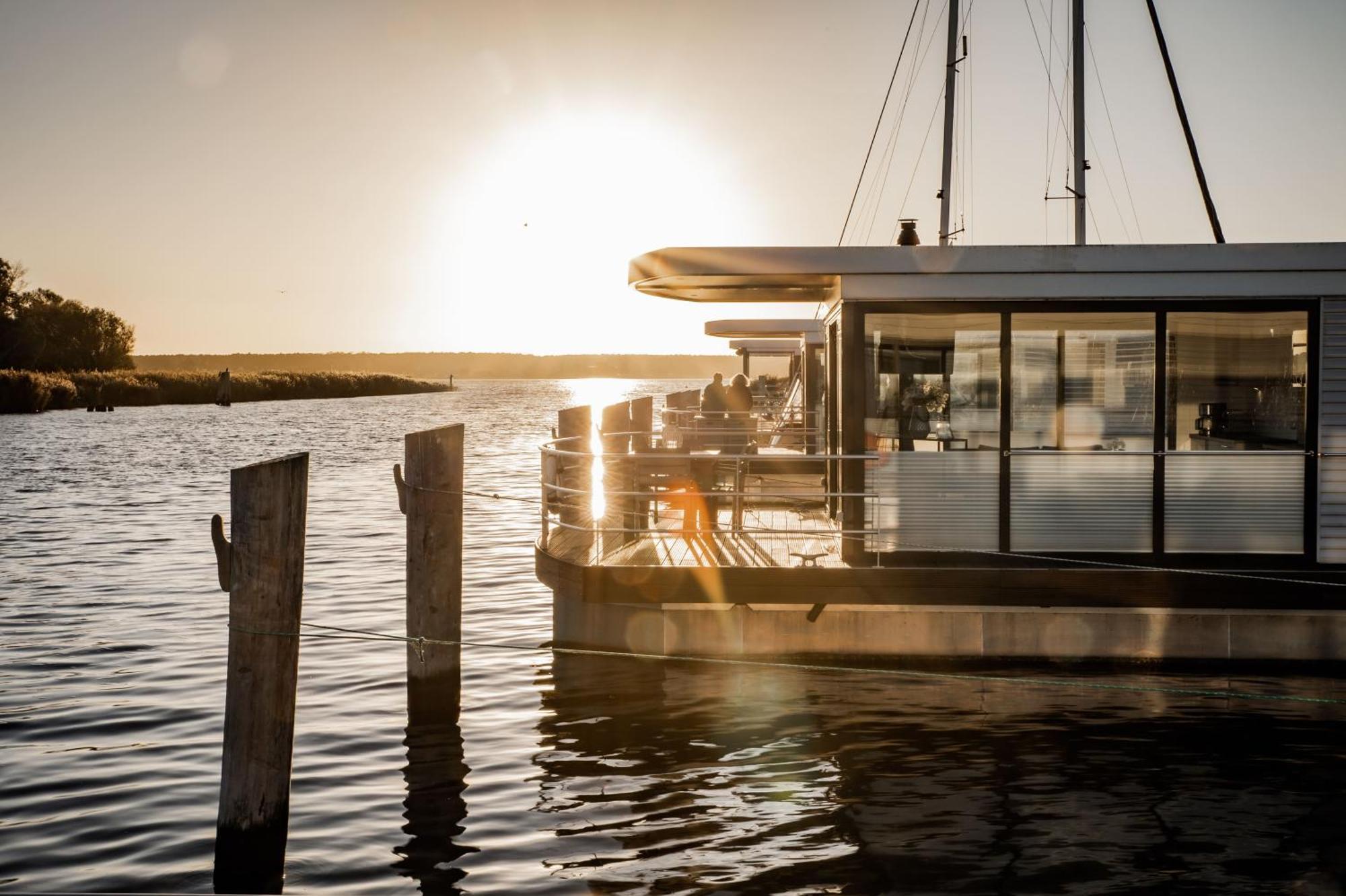 Floatinghouses Peenemuende Ngoại thất bức ảnh